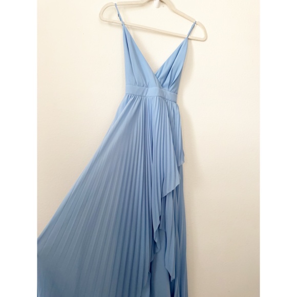 NWT Michael Costello X Revolve Ale  light blue pleated maxi Gown M - Picture 7 of 8